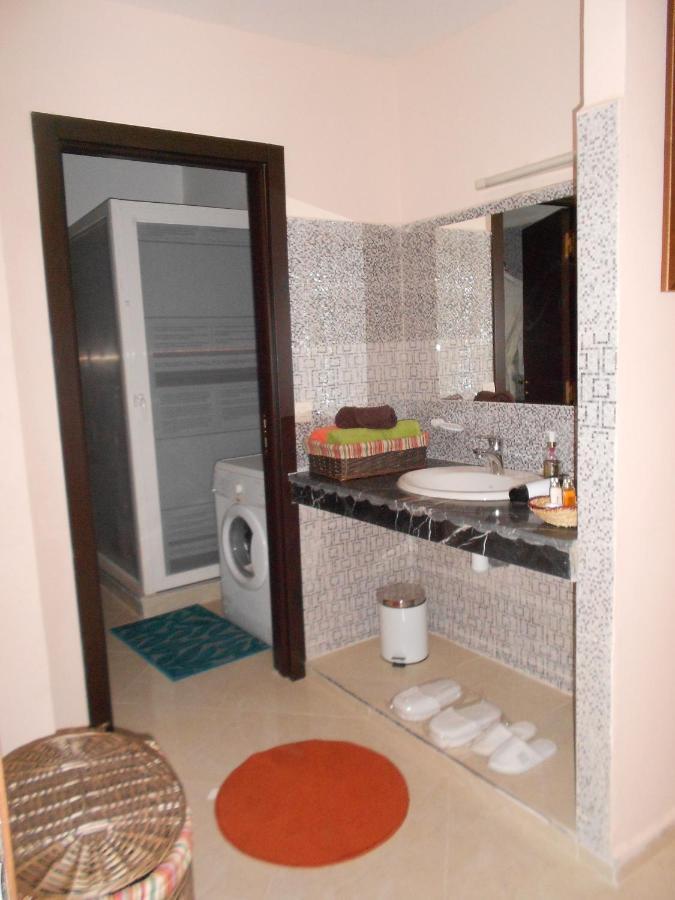 Residence Bab El Janoub 우아르자자테 객실 사진
