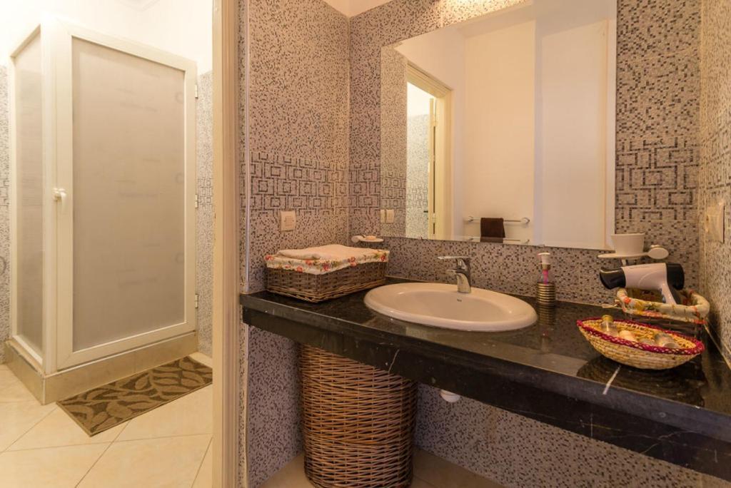 Residence Bab El Janoub 우아르자자테 외부 사진